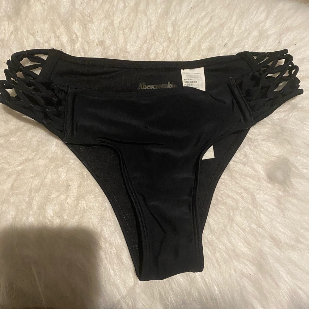 A&F bikini bottom xs